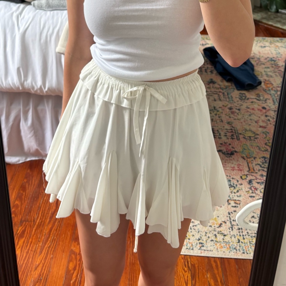 Storets white ruffle miniskirt